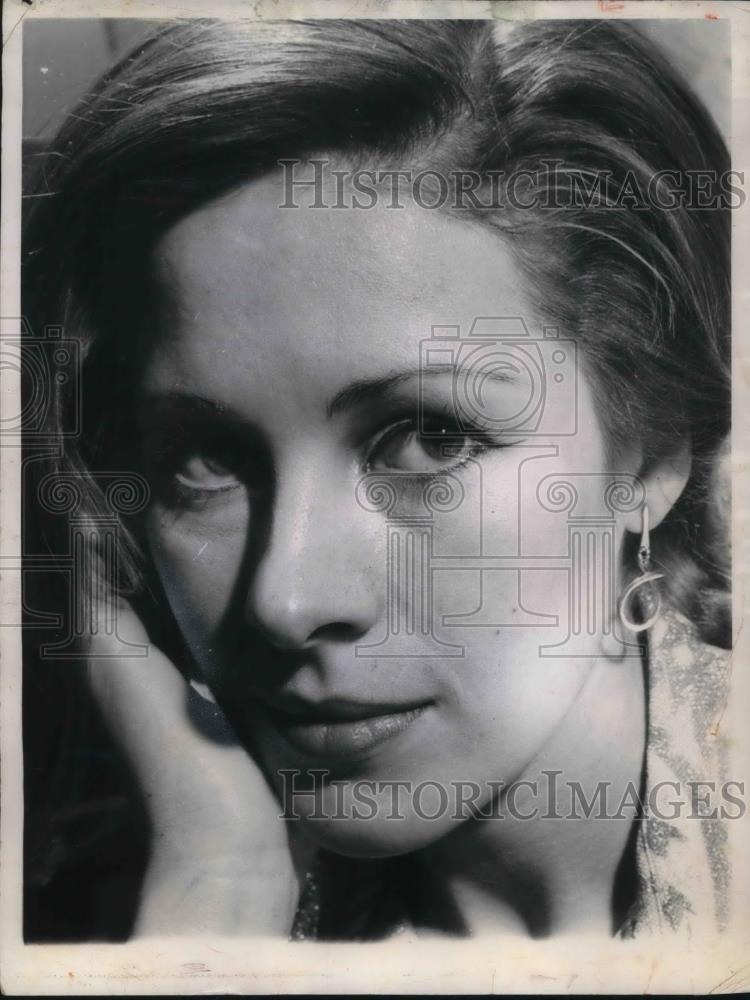 1968 Press Photo Joan Hackett in Call Me By My Rightful Name - cvp17582 - Historic Images