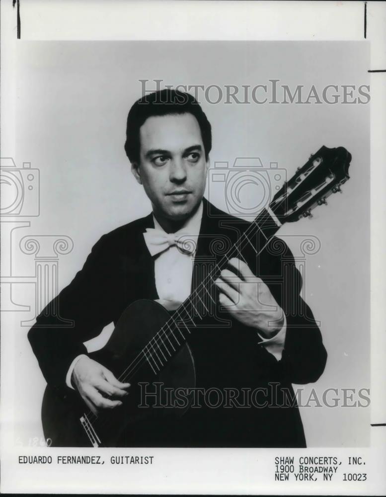 1988 Press Photo Eduardo Fernandez Guitarist - Historic Images