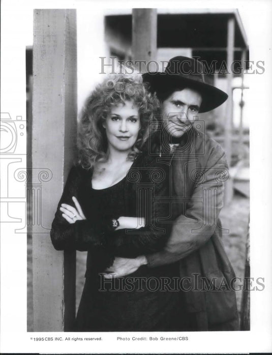1995 Press Photo Melanie Griffith & Gabriel Byrne in Buffaloe Girls - cvp09253 - Historic Images