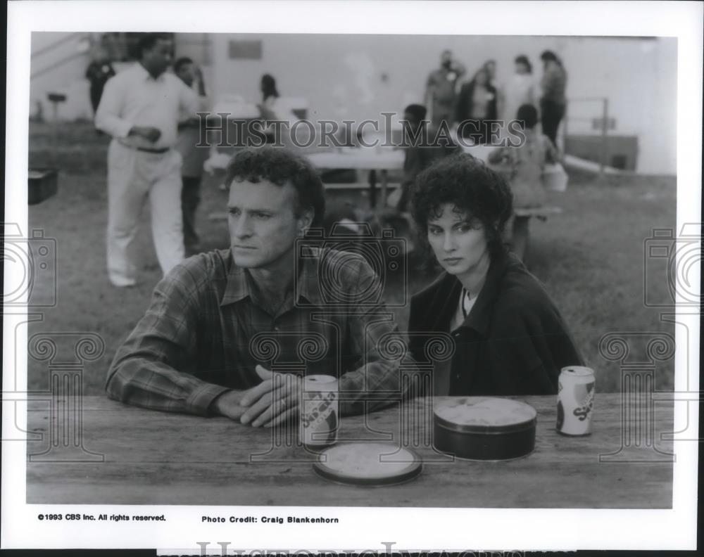 1993 Press Photo Kevin Dobson & Veronica Hamel in The Conviction of Kitty Dodds - Historic Images