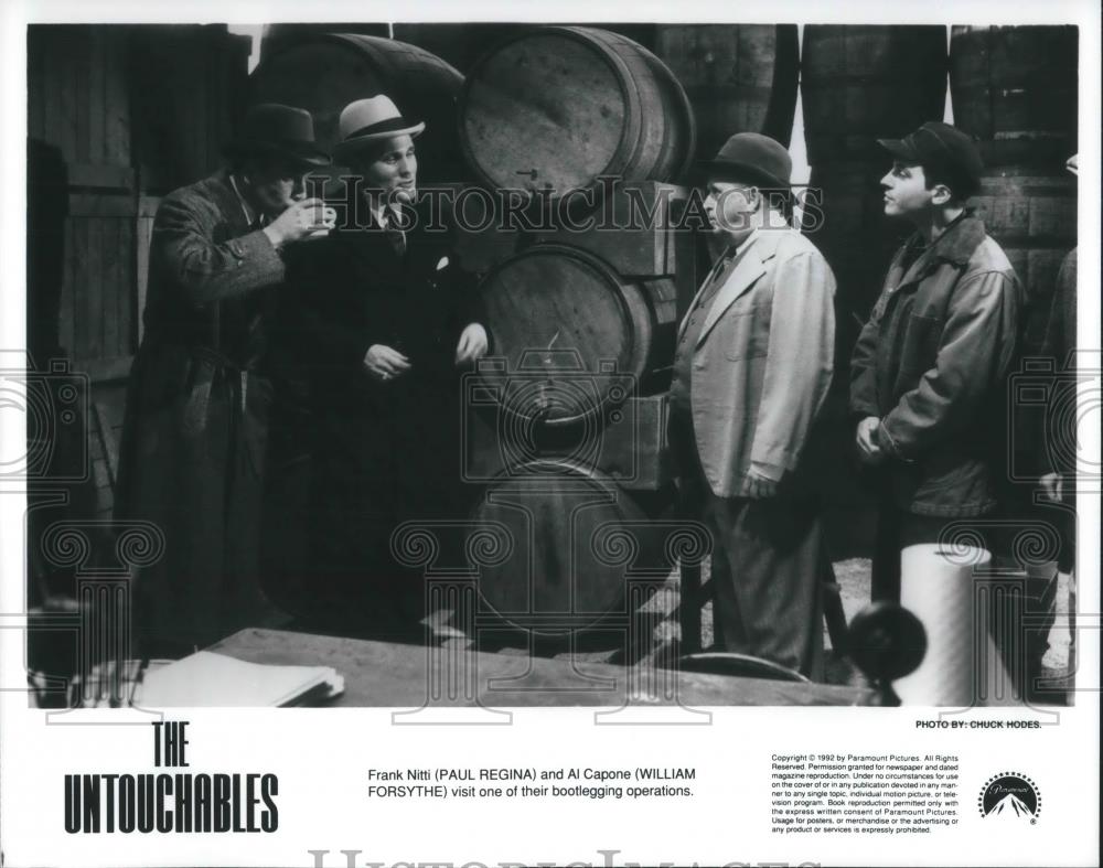 1992 Press Photo Paul Regina &amp; William Forsythe in The Untouchables - cvp10394 - Historic Images