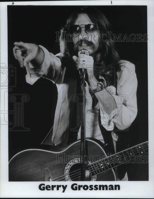 1982 Press Photo Gerry Grossman - cvp17472 - Historic Images
