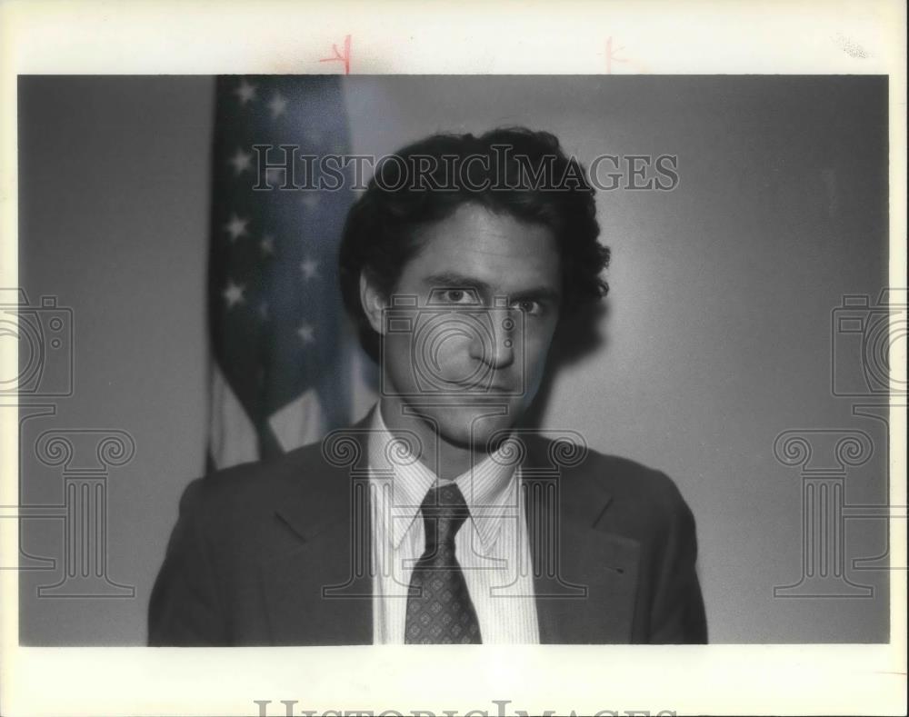 1980 Press Photo George Crile III Producer Reporter CBS News - cvp05730 - Historic Images