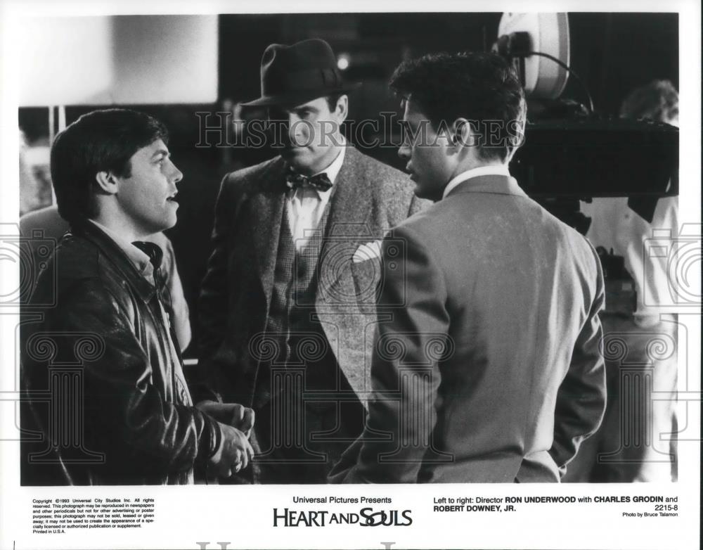 1994 Press Photo Ron Underwood Charles Grodin Robert Downey Jr. Heart and Souls - Historic Images