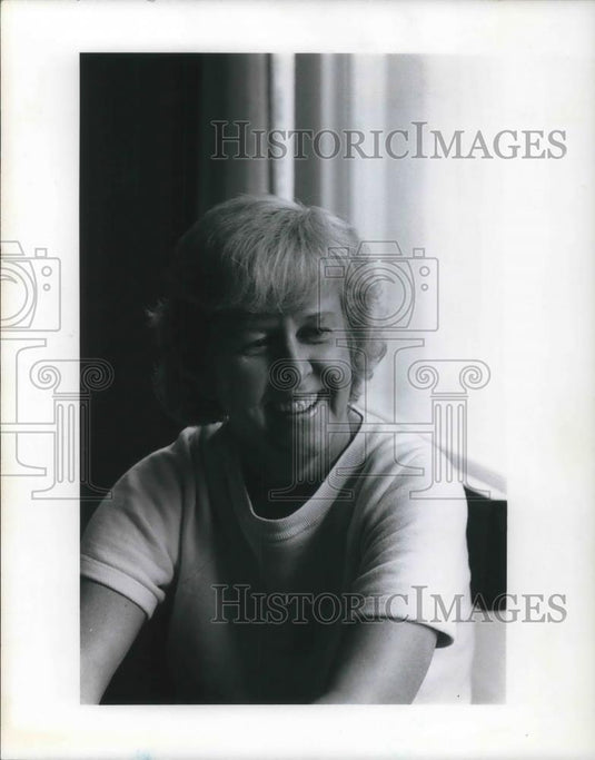 1974 Press Photo Jane Dunlap Ballet Writer Akron Ohio - cvp06872 - Historic Images
