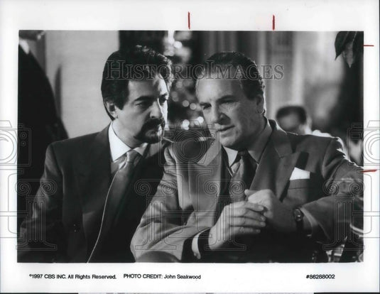1997 Press Photo Joe Montegna & Danny Aiello in Mario Puzo's the Last Don - Historic Images