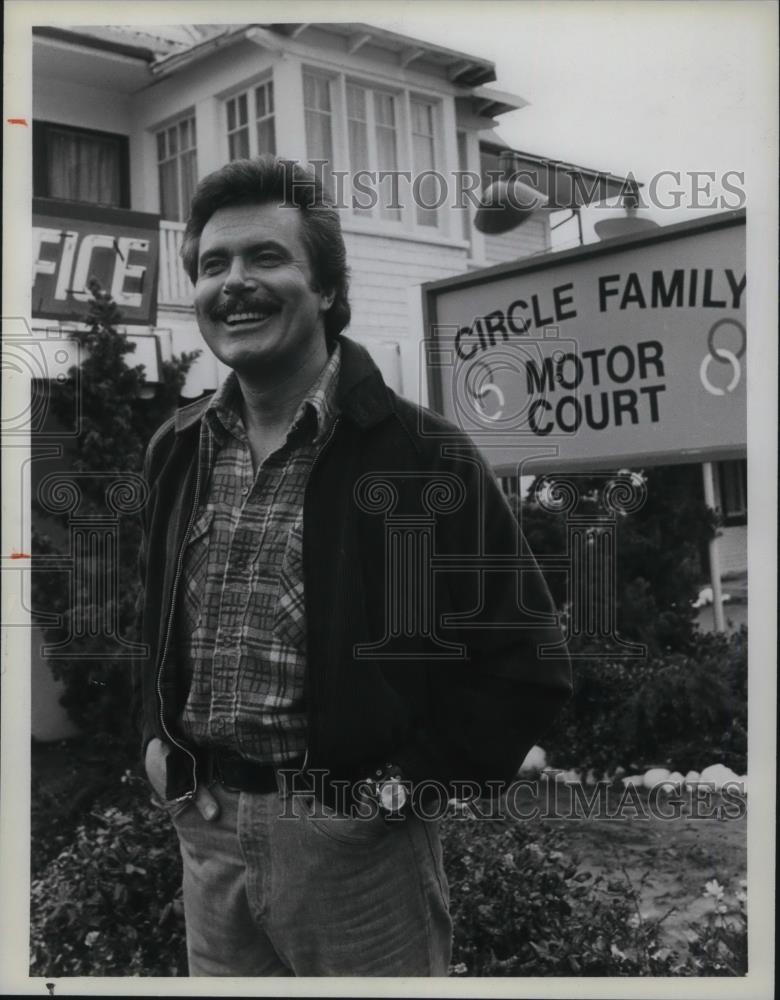 1982 Press Photo Max Baer in The Circle Family - cvp15484 - Historic Images