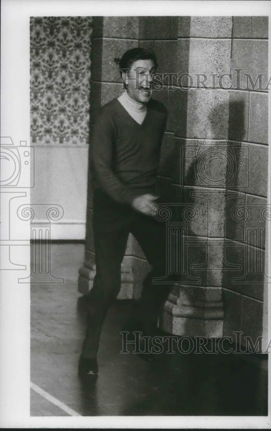 Press Photo Dick Van Dyke - 907 - cvp10555 - Historic Images