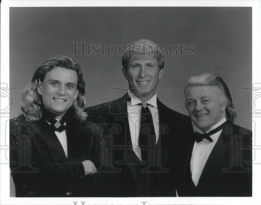 Press Photo Paul Revere & Raiders Darren Dowler Donovan Scott Tea Tony Butler - Historic Images