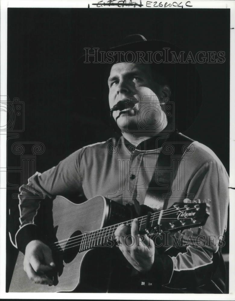 1991 Press Photo Garth Brooks Country Music Singer NBC TV Special - cvp05468 - Historic Images