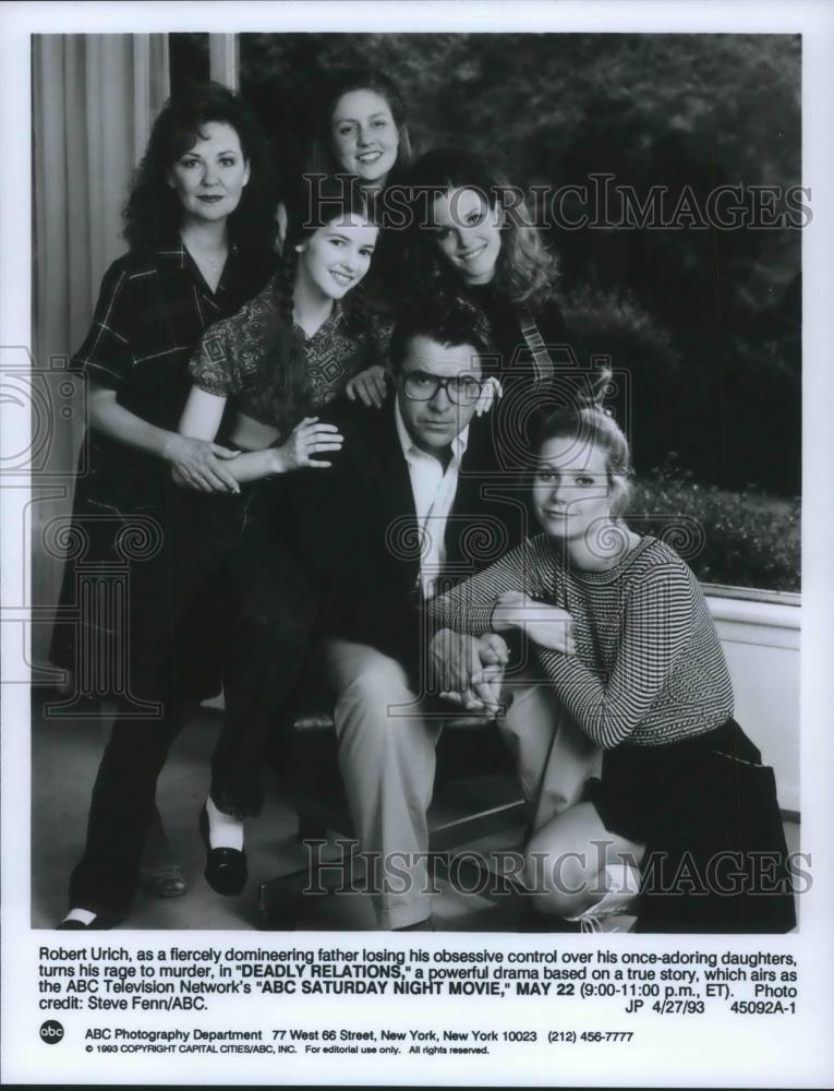 1993 Press Photo Robert Urich &amp; Cast of Deadly Relations - cvp10922 - Historic Images