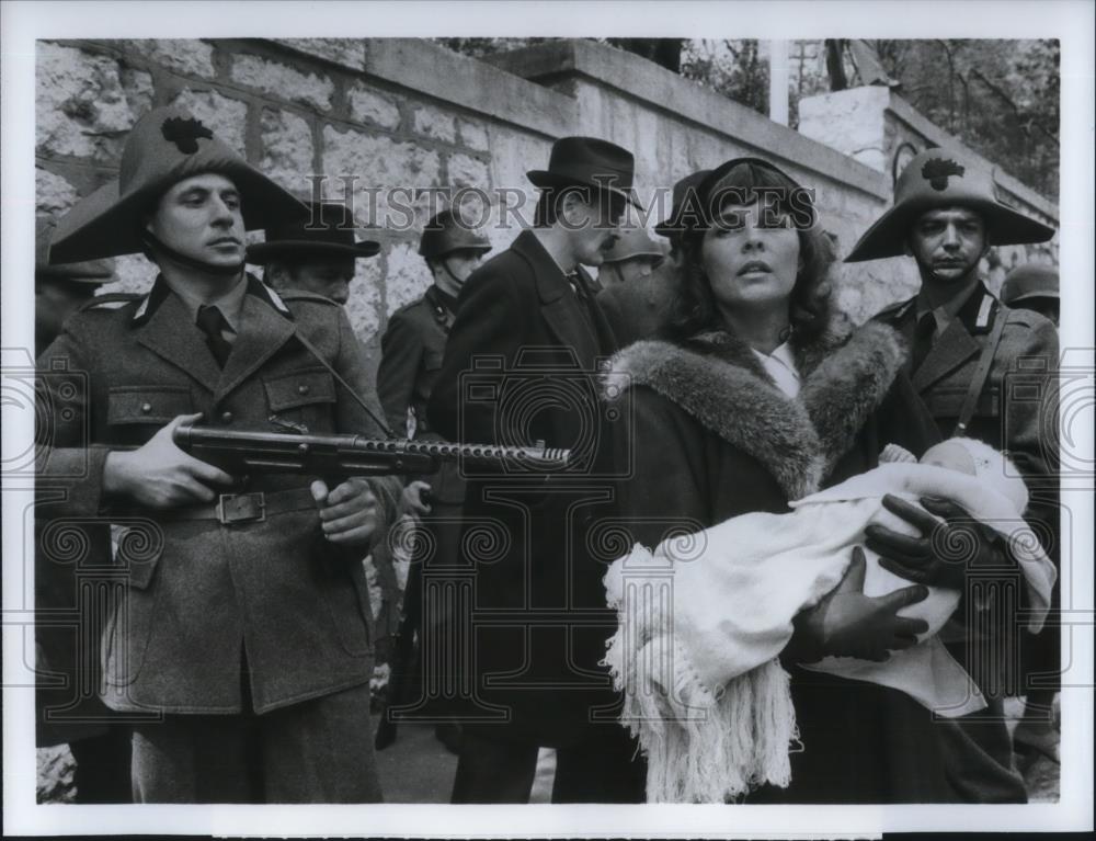 Press Photo Ali MacGraw in The Winds of War - cvp19179 - Historic Images