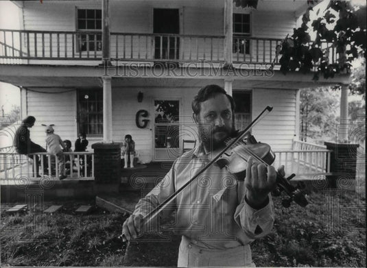 1977 Press Photo Franklin George Authority on Mountain Music - cvp15277 - Historic Images