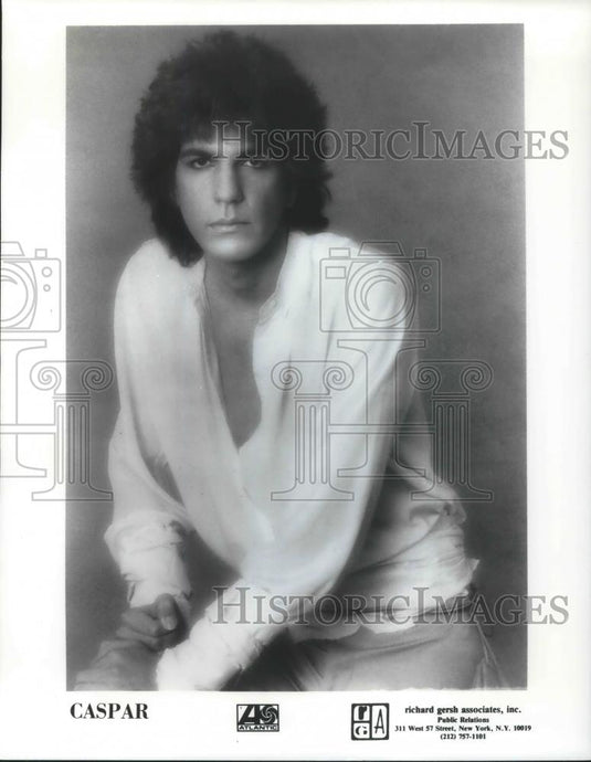 Press Photo Caspar McCloud, guitarist, singer, and songwriter. - cvp05615 - Historic Images