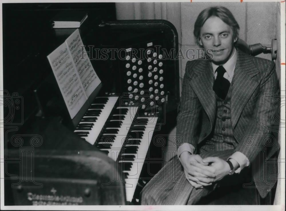 1977 Press Photo Daniel Hathaway Organist at Trinity Cathedral - cvp16267 - Historic Images