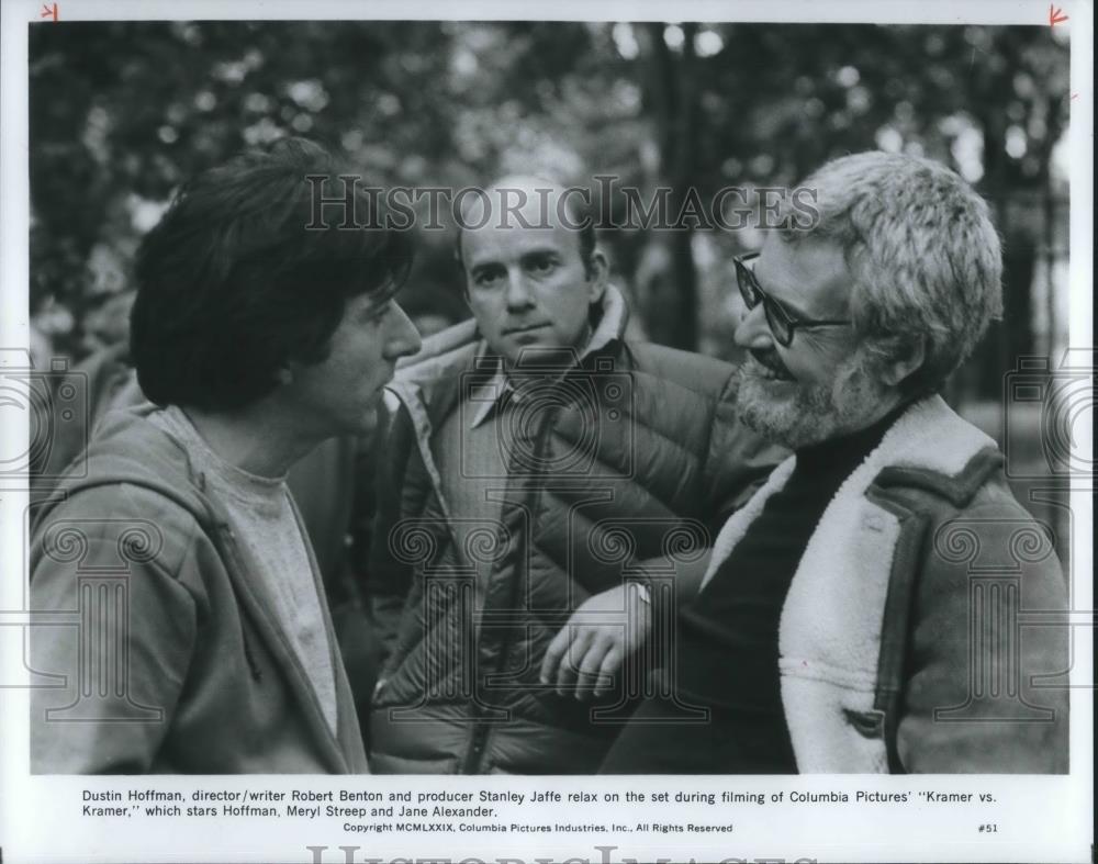 1979 Press Photo Dustin Hoffman &amp; Robert Benton in Kramer vs Kramer - cvp02229 - Historic Images