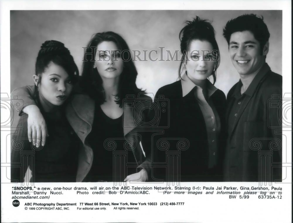 1999 Press Photo Paula Jai Parker Gina Gerson Paula Marshall Danny Nucci Snoops - Historic Images