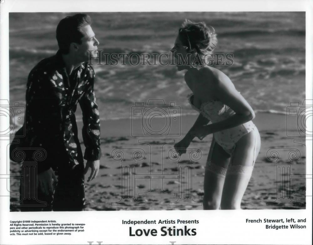 1999 Press Photo French Stewart &amp; Bridgette Wilson in Love Stinks - cvp18502 - Historic Images