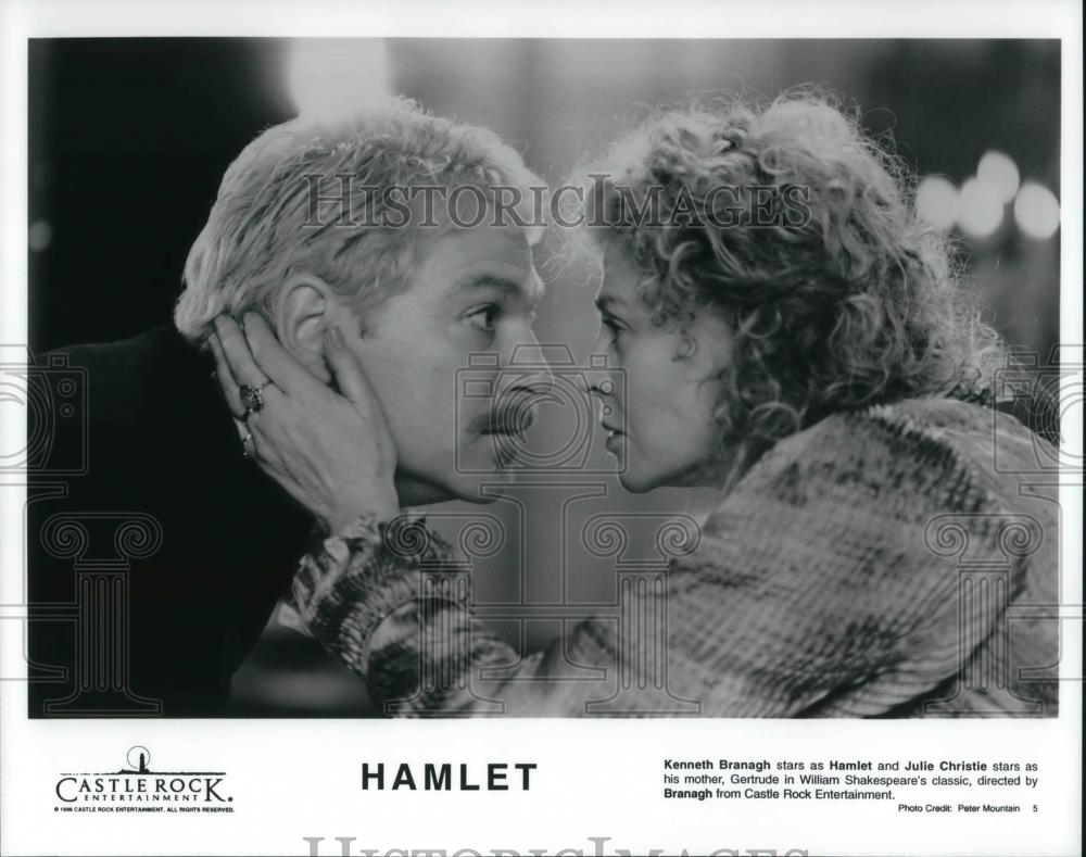 1997 Press Photo Movie Hamlet - 882 - cvp19019 - Historic Images