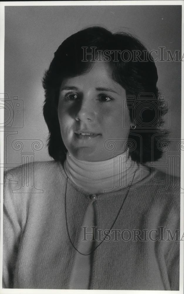 1987 Press Photo Holly Hartic - cvp16501 - Historic Images
