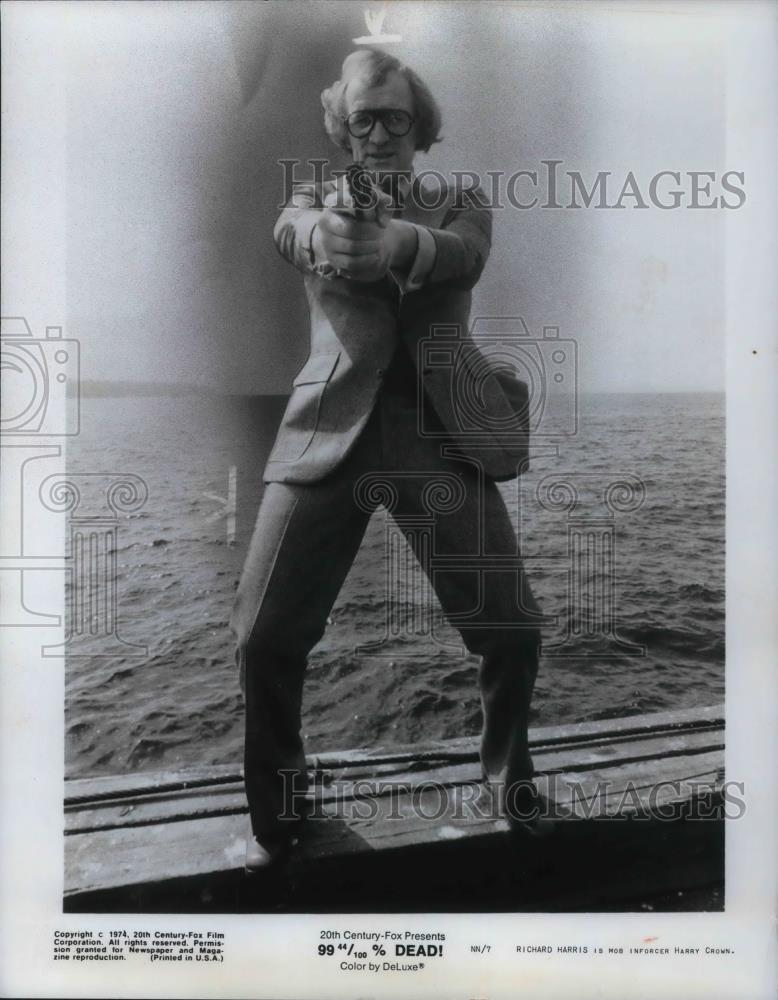 1974 Press Photo Richard Harris in 99 44/100% Dead! - cvp16193 - Historic Images
