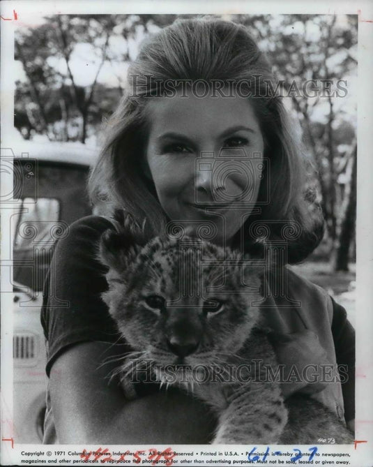1971 Press Photo Susan Hampshire in Living Free - cvp16235 - Historic Images