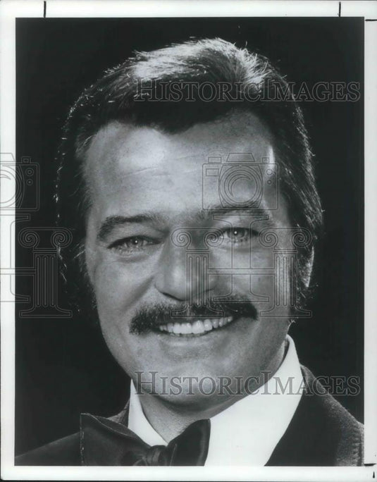 1983 Press Photo Robert Goulet Actor Singer Entertainer - cvp13416 - Historic Images