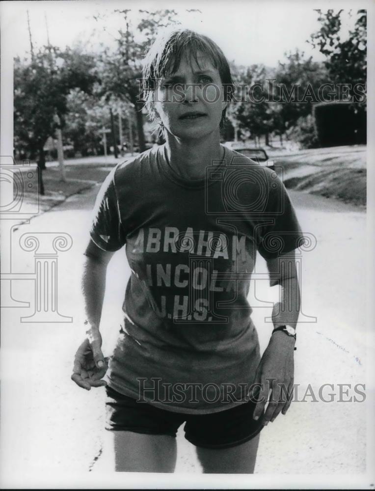 1980 Press Photo Joanne Woodward in See How She Runs - cvp18685 - Historic Images