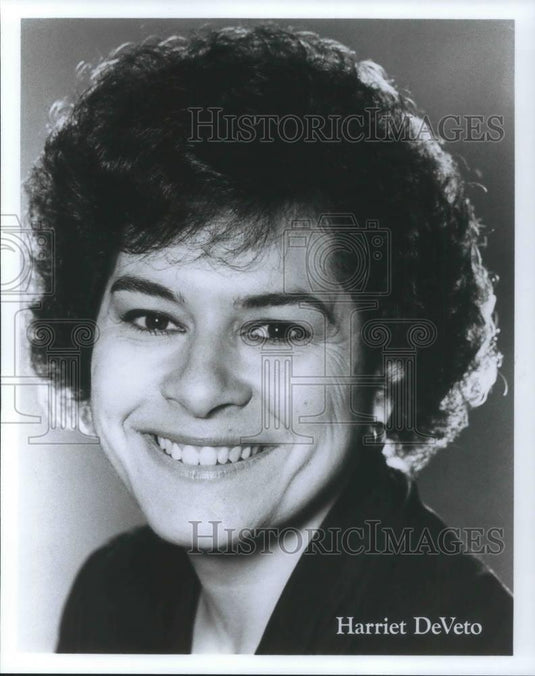 1993 Press Photo Harriet DeVeto Actress Weathervane Playhouse - cvp03903 - Historic Images