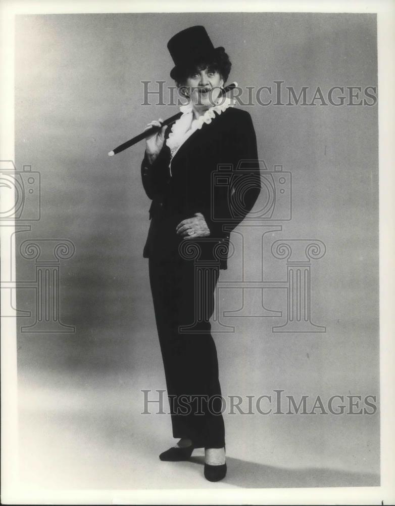 1979 Press Photo Hermione Gingold in Side by Side by Sondheim musical - Historic Images