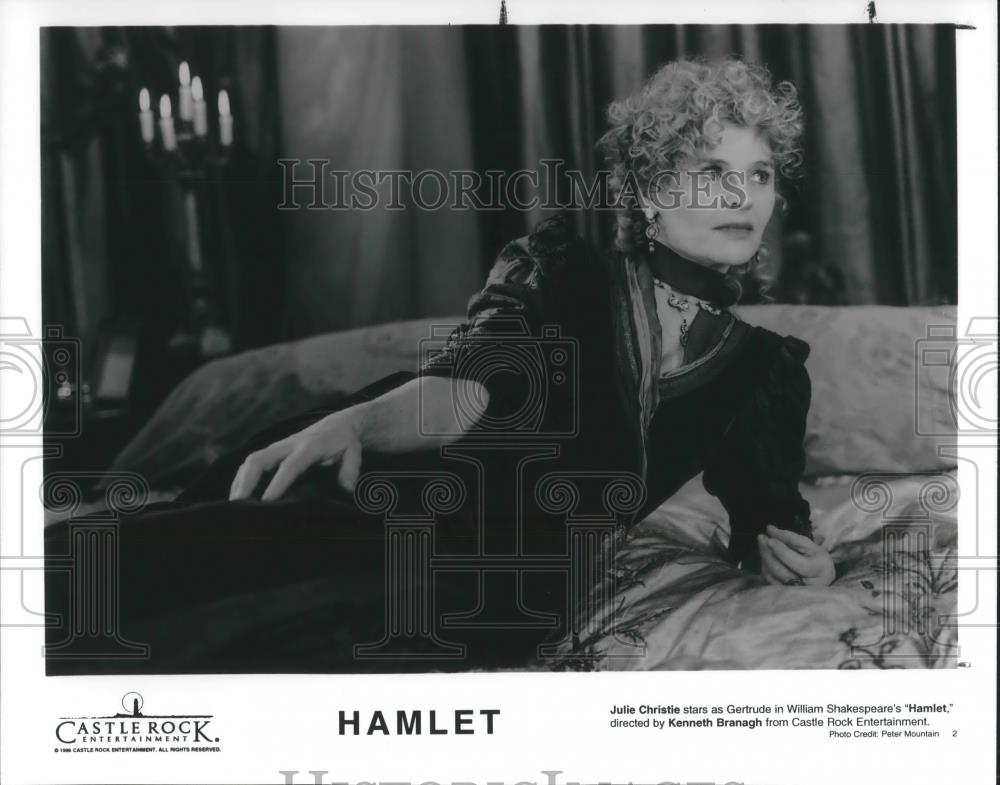 1997 Press Photo Julie Christie in Hamlet - cvp07673 - Historic Images