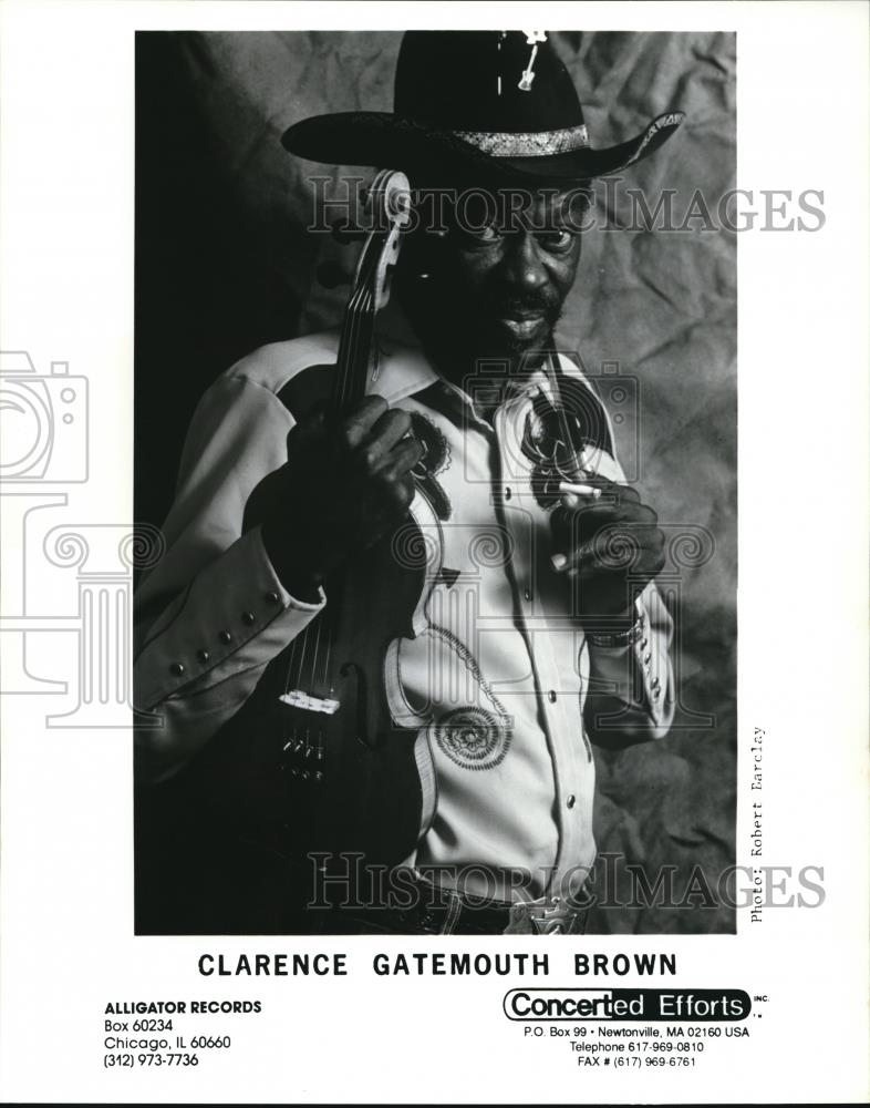 1994 Press Photo Clarence Gatemouth Brown Blues Musician Guitarist - cvp01174 - Historic Images