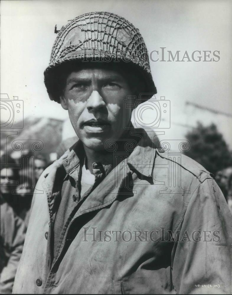 1966 Press Photo James Coburn in What Did You Do in the War Daddy - cvp04296 - Historic Images