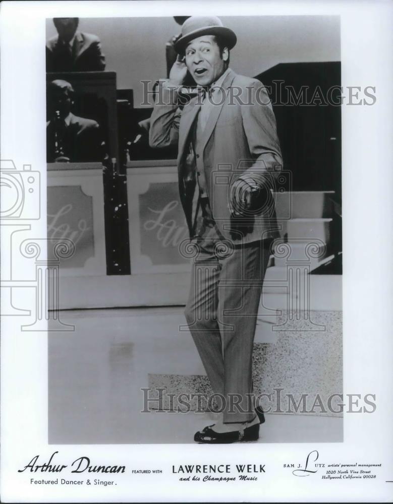 1982 Press Photo Arthur Duncan Dancer Singer on The Lawrence Welk Show - Historic Images