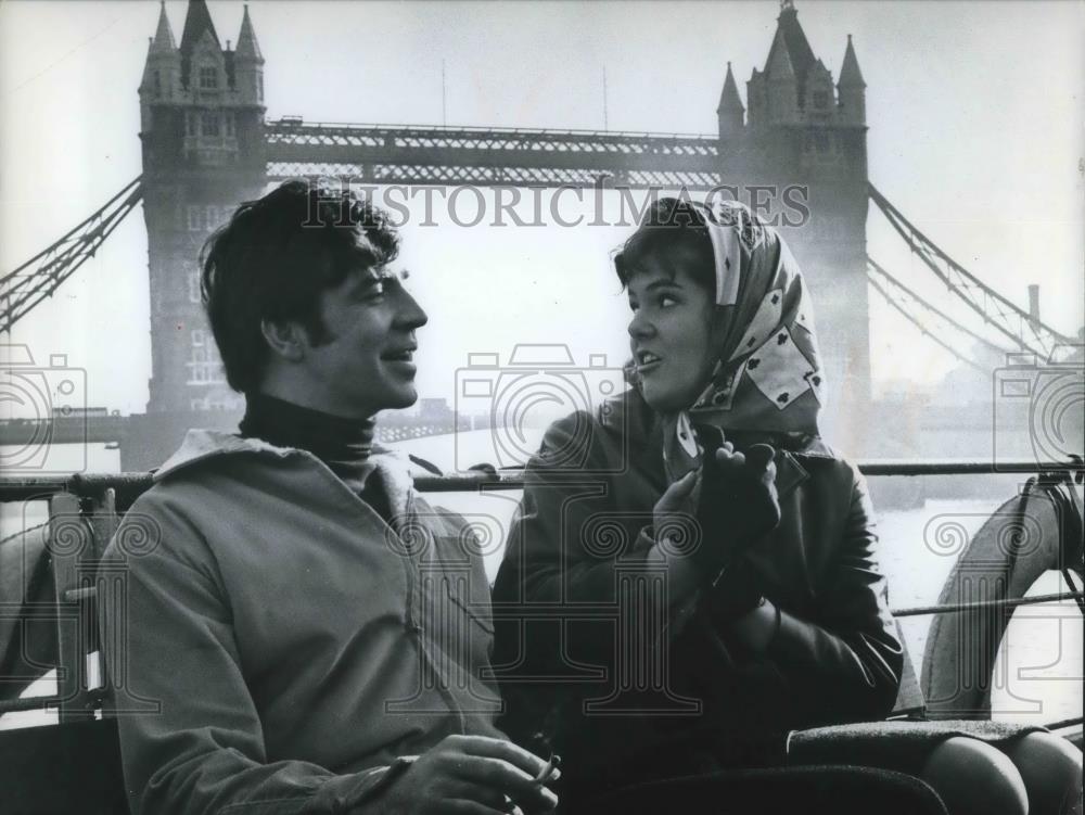 1966 Press Photo Alan Bates and Lynn Redgrave in Georgy Girl - cvp02145 - Historic Images