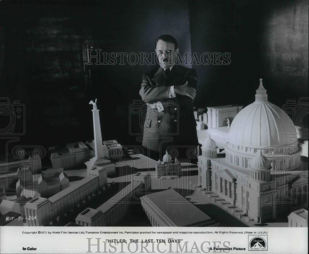 1973 Press Photo Alec Guinness in The Last Ten Days - cvp18461 - Historic Images