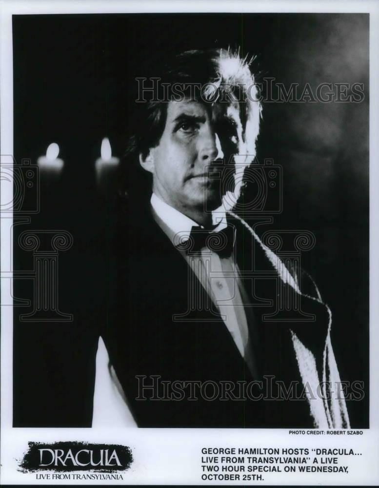 1989 Press Photo George Hamilton Hosts Dracula - cvp16040 - Historic Images