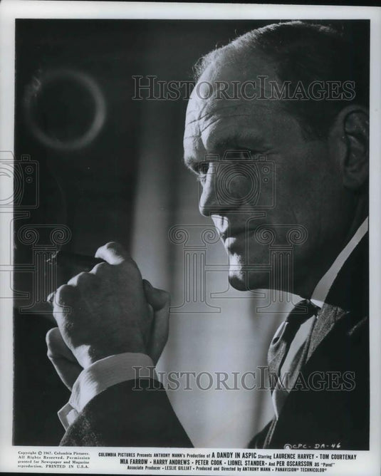 1969 Press Photo Henry Andrews stars in A Dandy in Aspic - cvp14738 - Historic Images