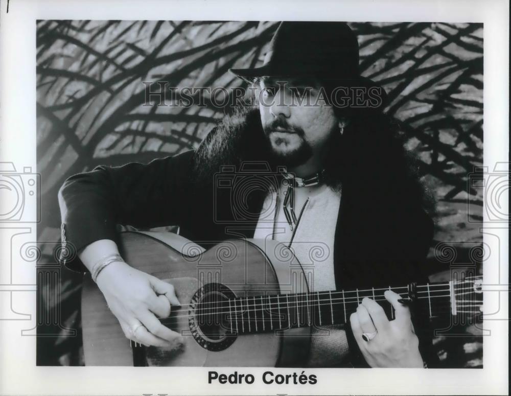 2000 Press Photo Pedro Cortes Flamenco Guitarist - cvp01946 - Historic Images