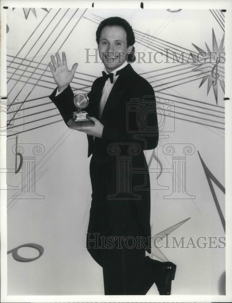 1989 Press Photo Billy Crystal on The 31st Annual Grammy Awards - cvp01457 - Historic Images