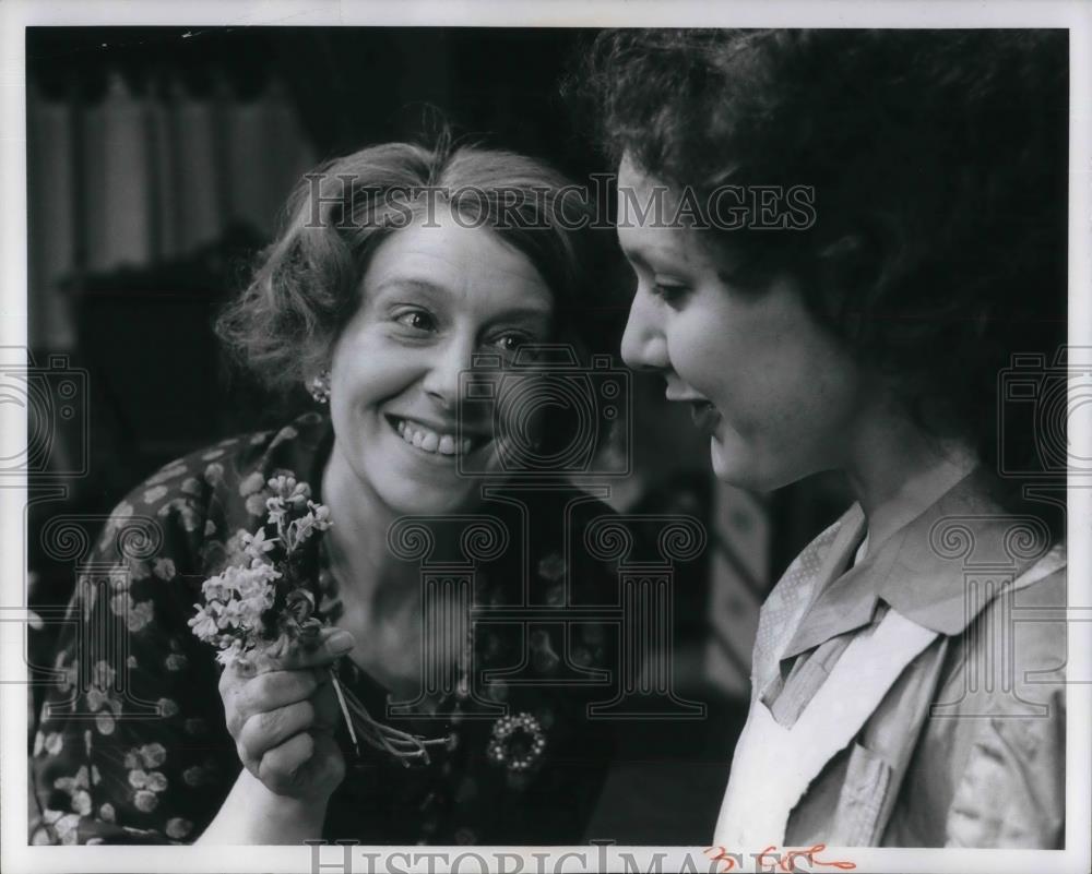 1973 Press Photo June Gibbons in The Loves of Cass McGuire - cvp11641 - Historic Images