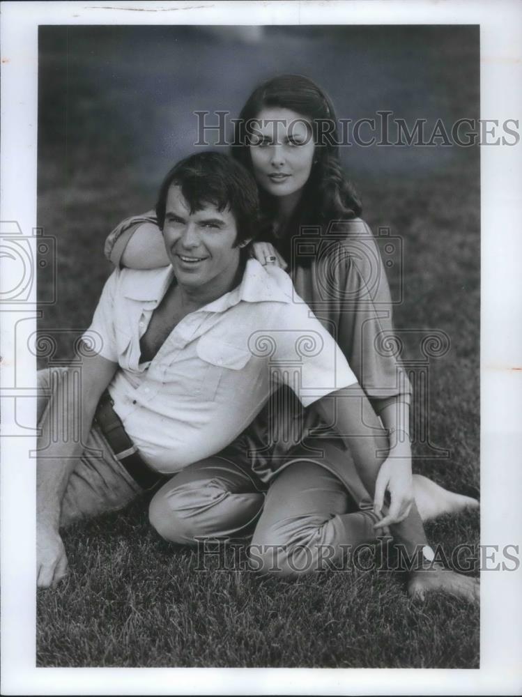 1978 Press Photo Robert Urich &amp; Christina Ferrare in Vega$ - cvp10618 - Historic Images