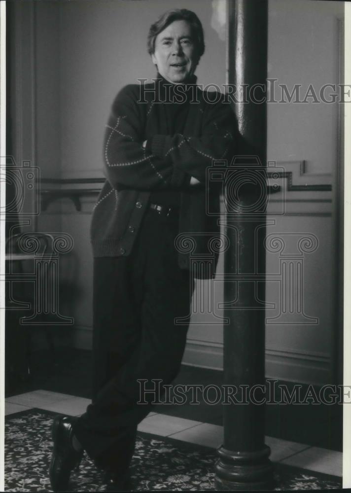 1992 Press Photo Brian Bedford in The Lunatic, The Lover &amp; The Post - cvp04658 - Historic Images