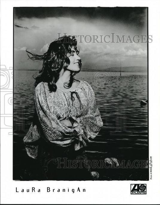 1995 Press Photo Laura Branigan Pop Singer Songwriter Actress - cvp00109 - Historic Images