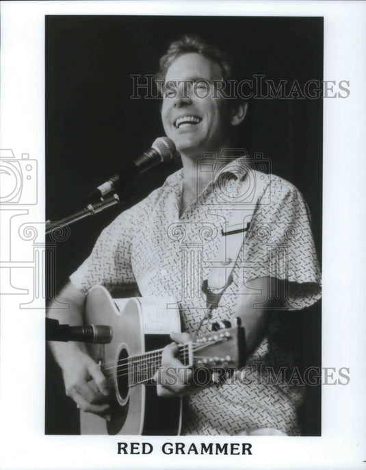 1994 Press Photo Red Grammer Children's Singer Songwriter Guitarist - 831 - Historic Images