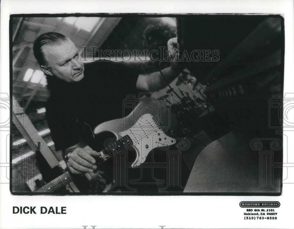1995 Press Photo Dick Dale - cvp01980 - Historic Images