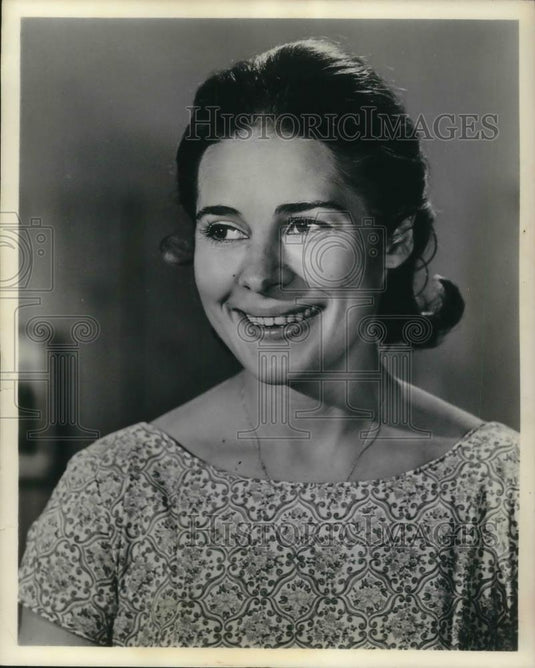 1962 Press Photo Joan Hackett in A place to hide - cvp17704 - Historic Images