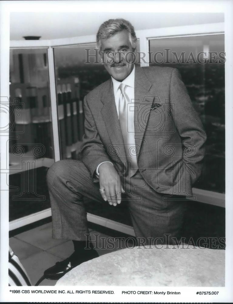 1998 Press Photo Dennis Farina in Buddy Faro - 889 - cvp09329 - Historic Images