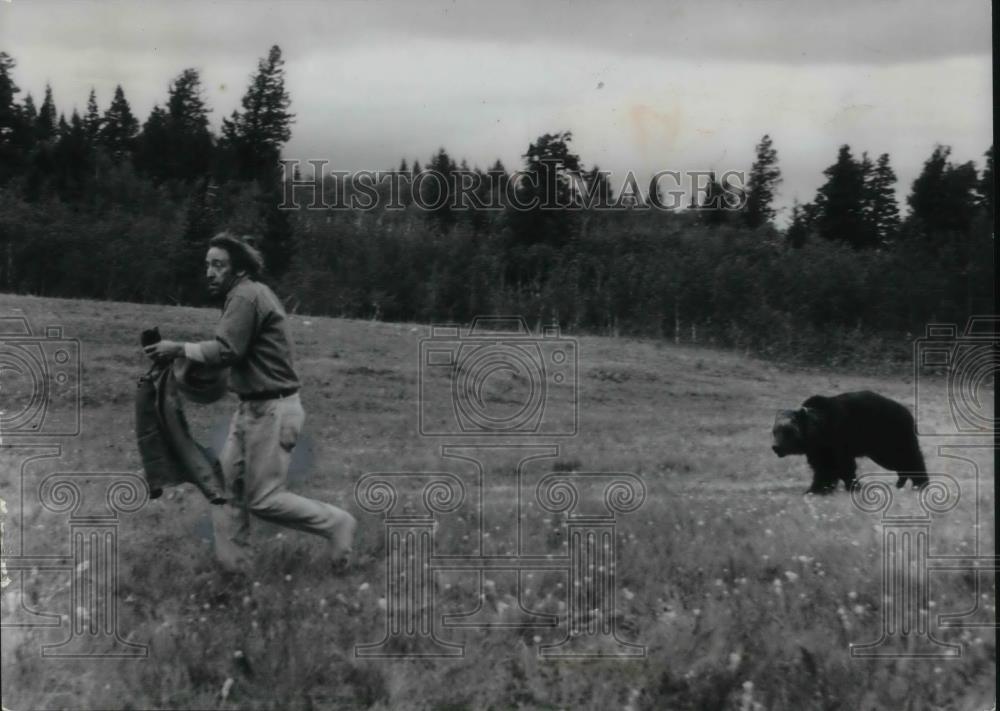 1970 Press Photo Hugh Webster in King of the Grizzlies - cvp19319 - Historic Images