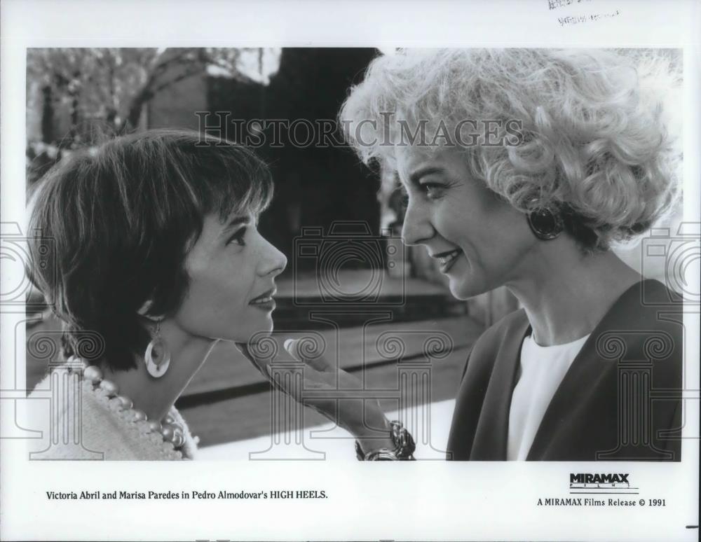 1993 Press Photo Victoria Abril and Marisa Paredes star in High Heels - Historic Images